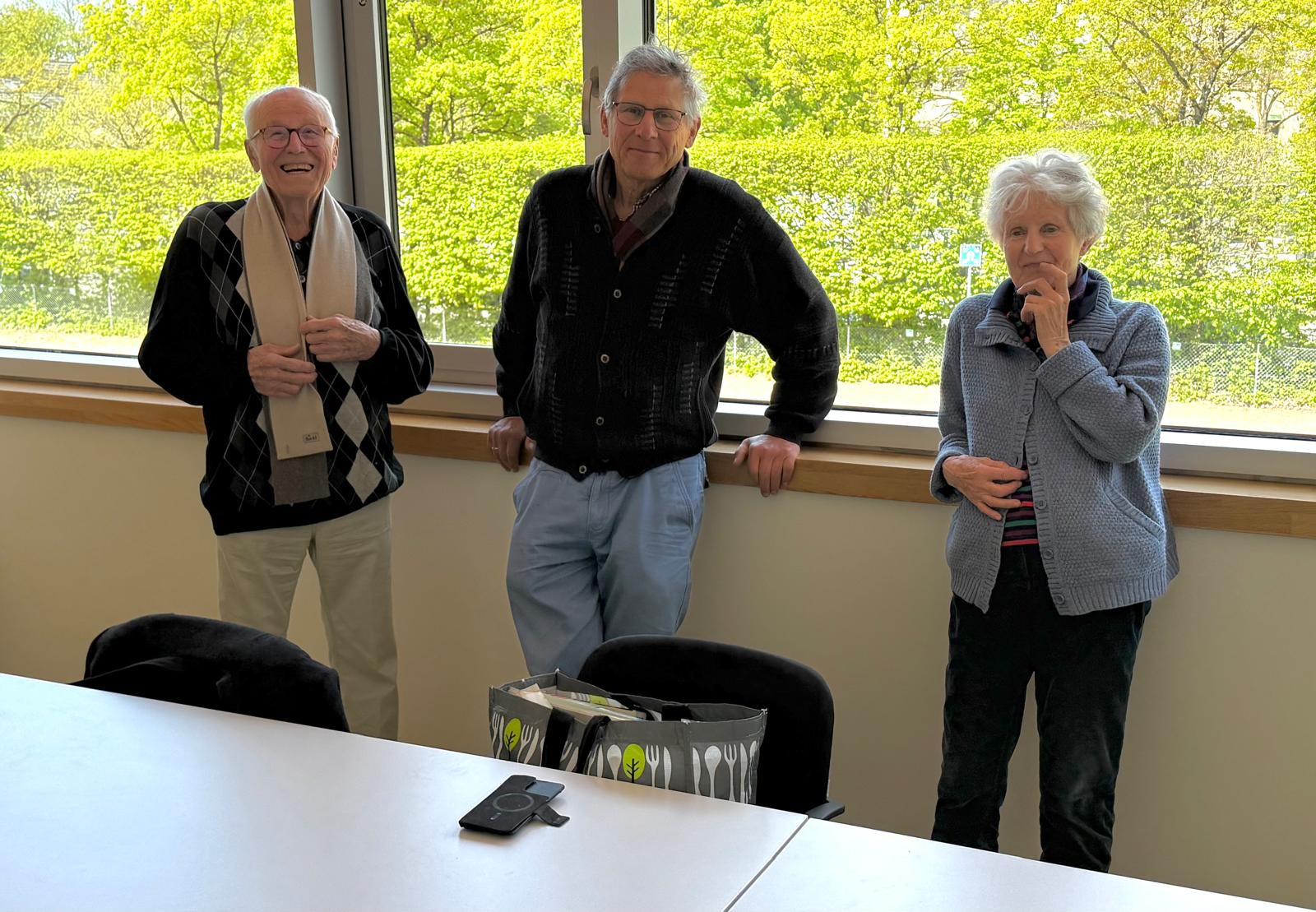 Im Atelier — am Fenster